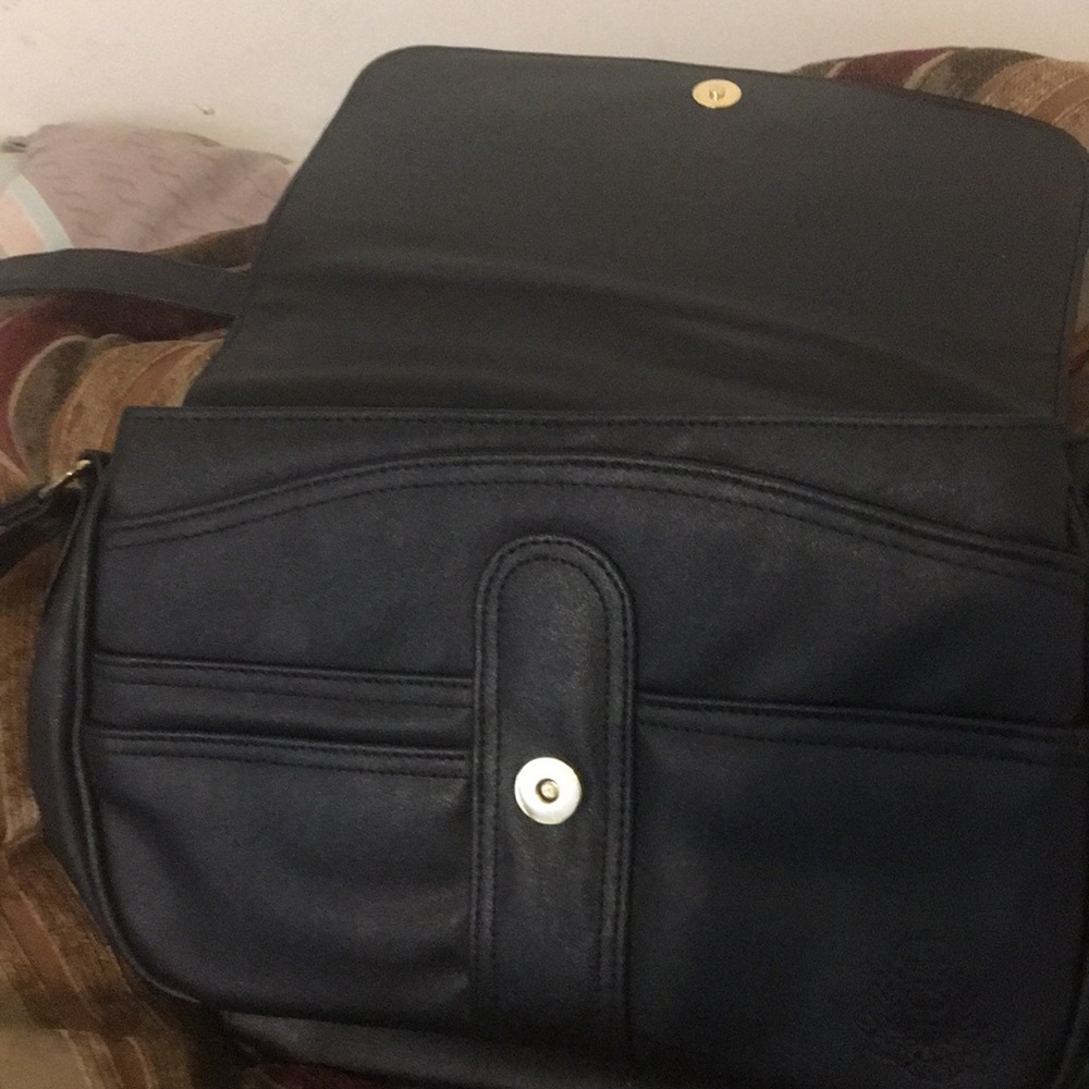 CP Classic Leather Black Handbag
